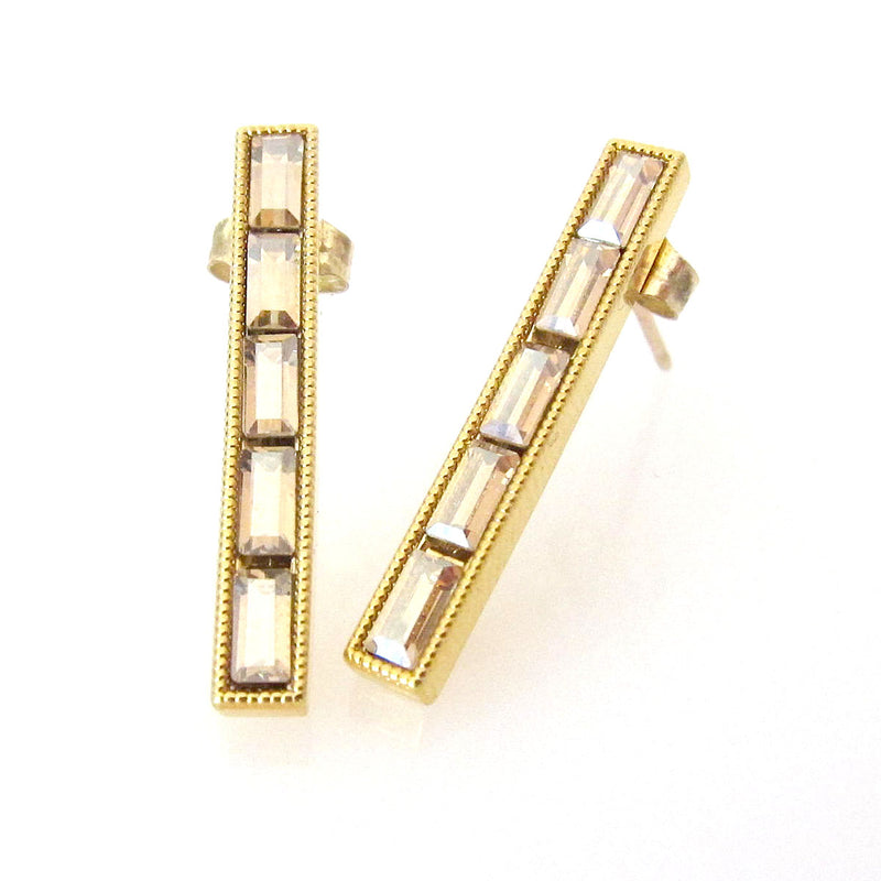 JE Classic Collection Long baguette studs with Swarovski Crystal